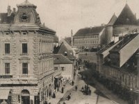 Bakačeva ulica koja vodi do tržnice na trgu ispred katedrale, oko 1905. godine